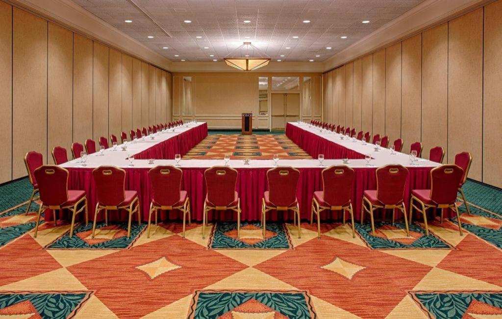Radisson 3* Austin