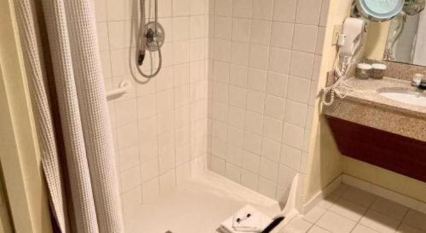 Radisson - 3* Austin